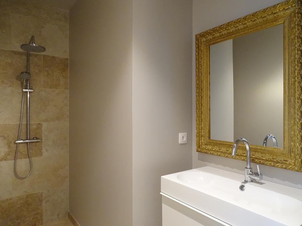 Maison Du Lac Les Angles  Ngoại thất bức ảnh